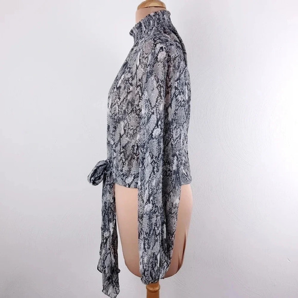FAVLUX snake print chiffon top size L - Picture 2 of 10